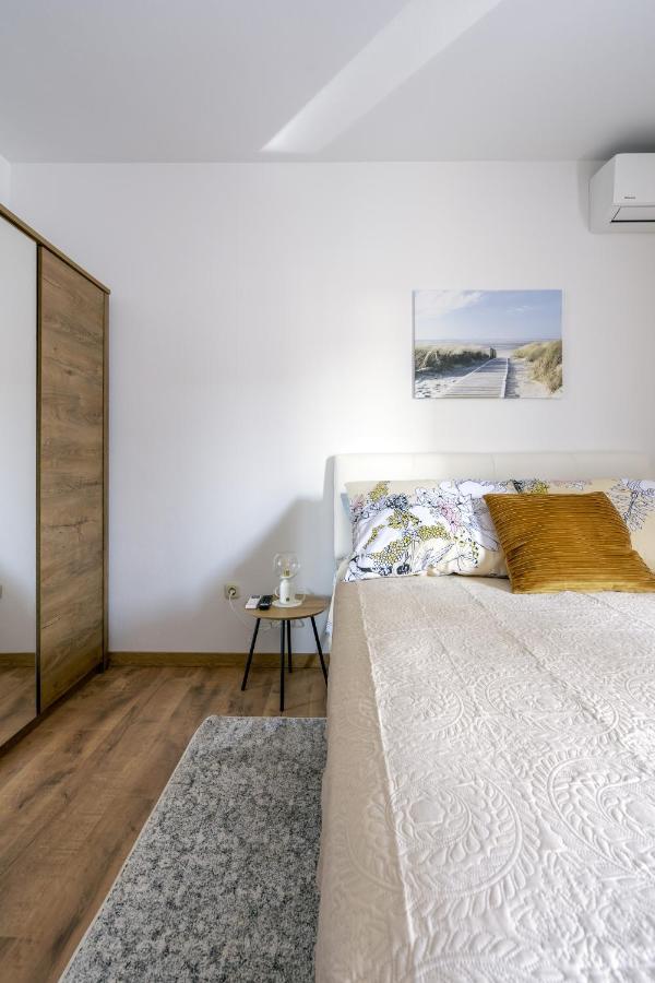 Alto 1 Studio Apartment Rovinj Exteriör bild